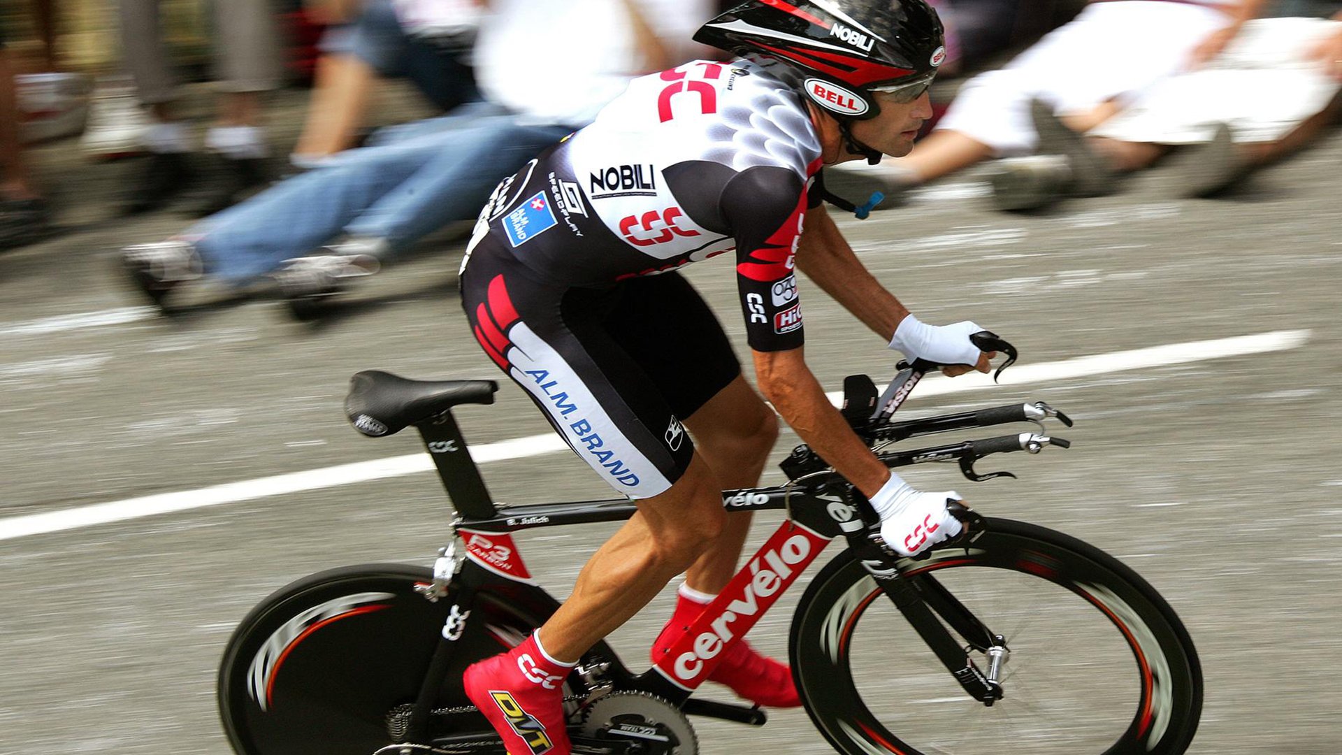 开运体育电脑版-五大联赛是否形成以球场重心调度推动战术节奏变化,五大联赛制度